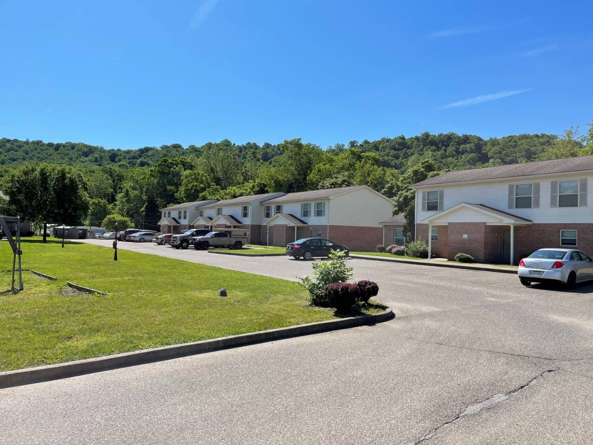 Apartment for rent at 604 Abbie Dr, New Martinsville, WV 26155