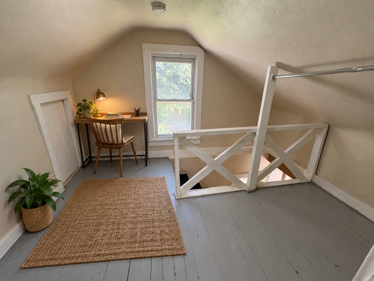 House for rent at 1045 Inman St, Akron, OH 44306