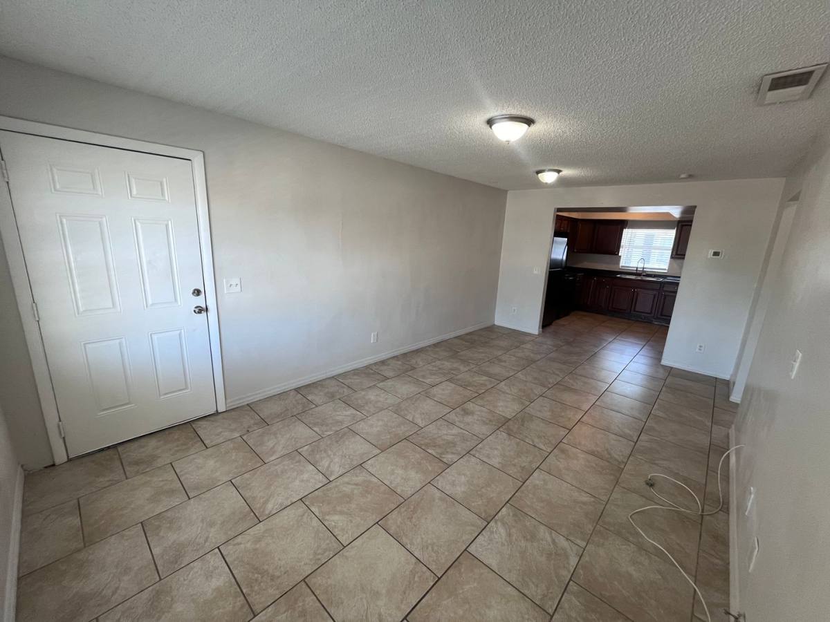 Apartment for rent at 7106 S Kissimmee #D, Tampa, FL 33616