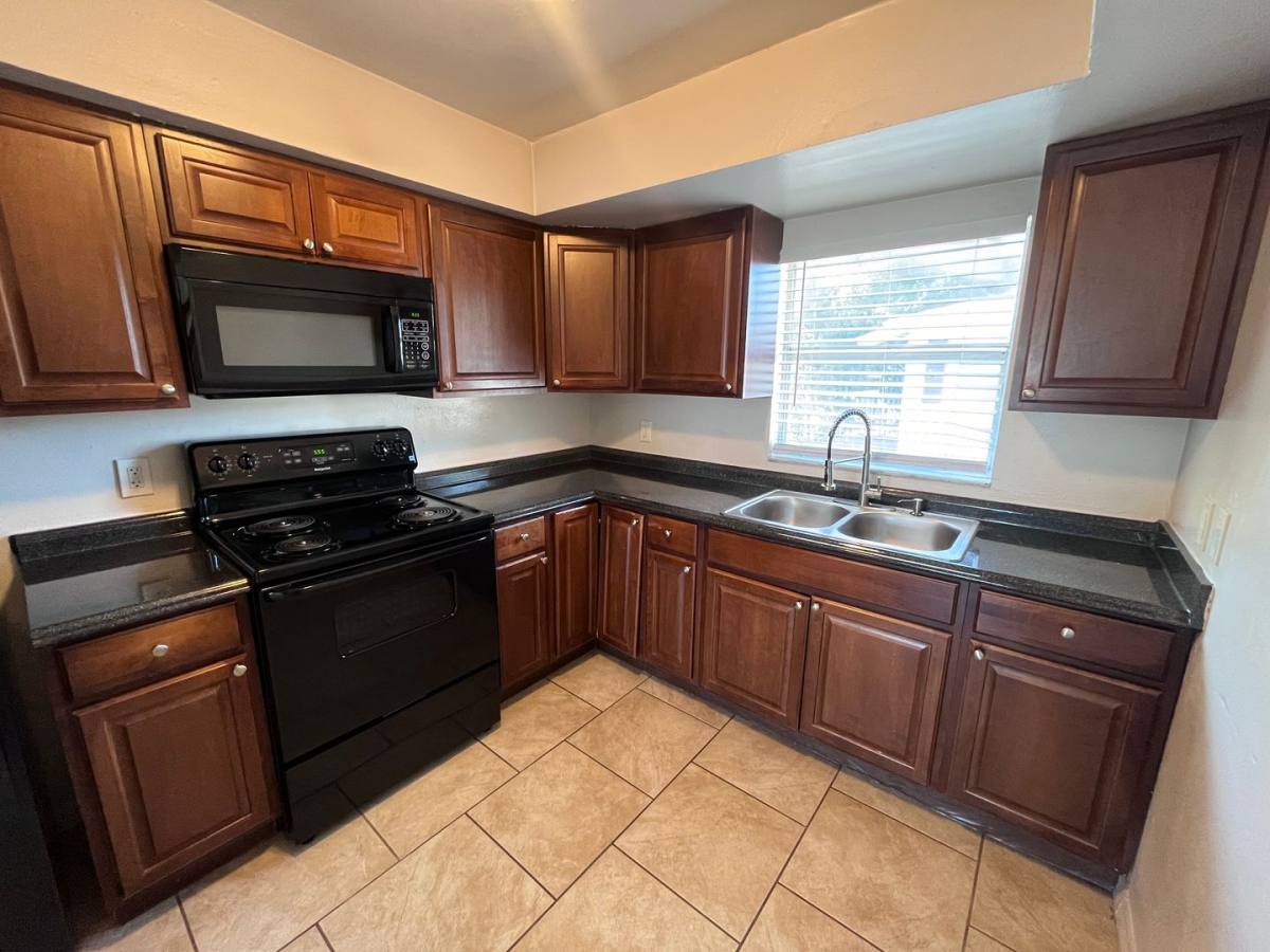 Apartment for rent at 7106 S Kissimmee #D, Tampa, FL 33616