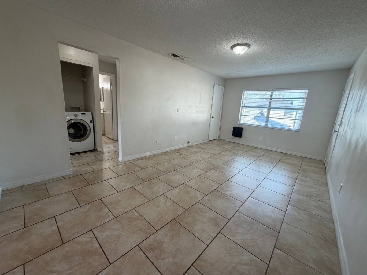 Apartment for rent at 7106 S Kissimmee #D, Tampa, FL 33616