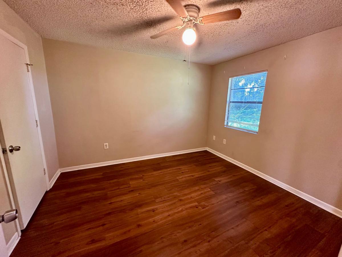 Apartment for rent at 1109 - 1111 Old S Dr, Lakeland, FL 33811
