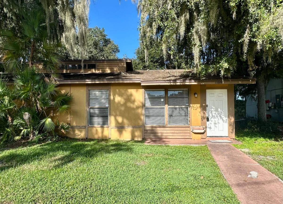 Apartment for rent at 1109 - 1111 Old S Dr, Lakeland, FL 33811