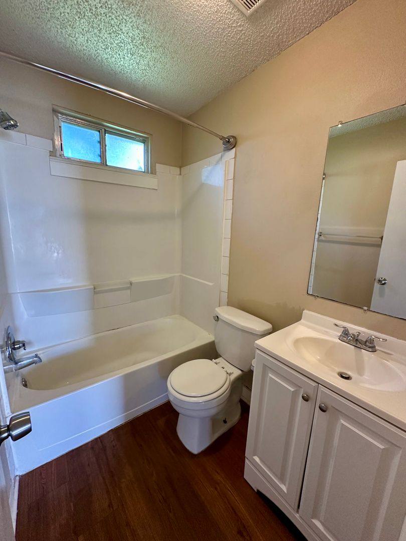 Apartment for rent at 1109 - 1111 Old S Dr, Lakeland, FL 33811
