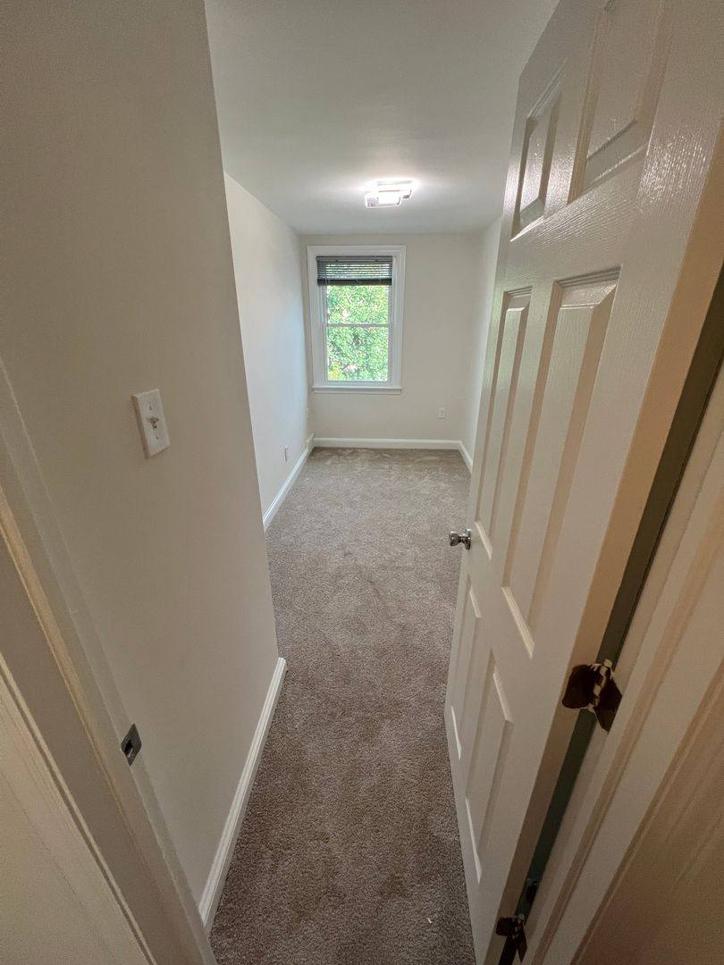 Townhouse for rent at 335 N Bishop Ave, Clifton Heights, PA 19018