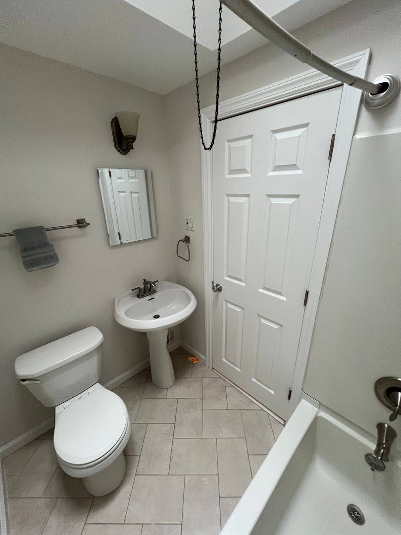 Townhouse for rent at 335 N Bishop Ave, Clifton Heights, PA 19018