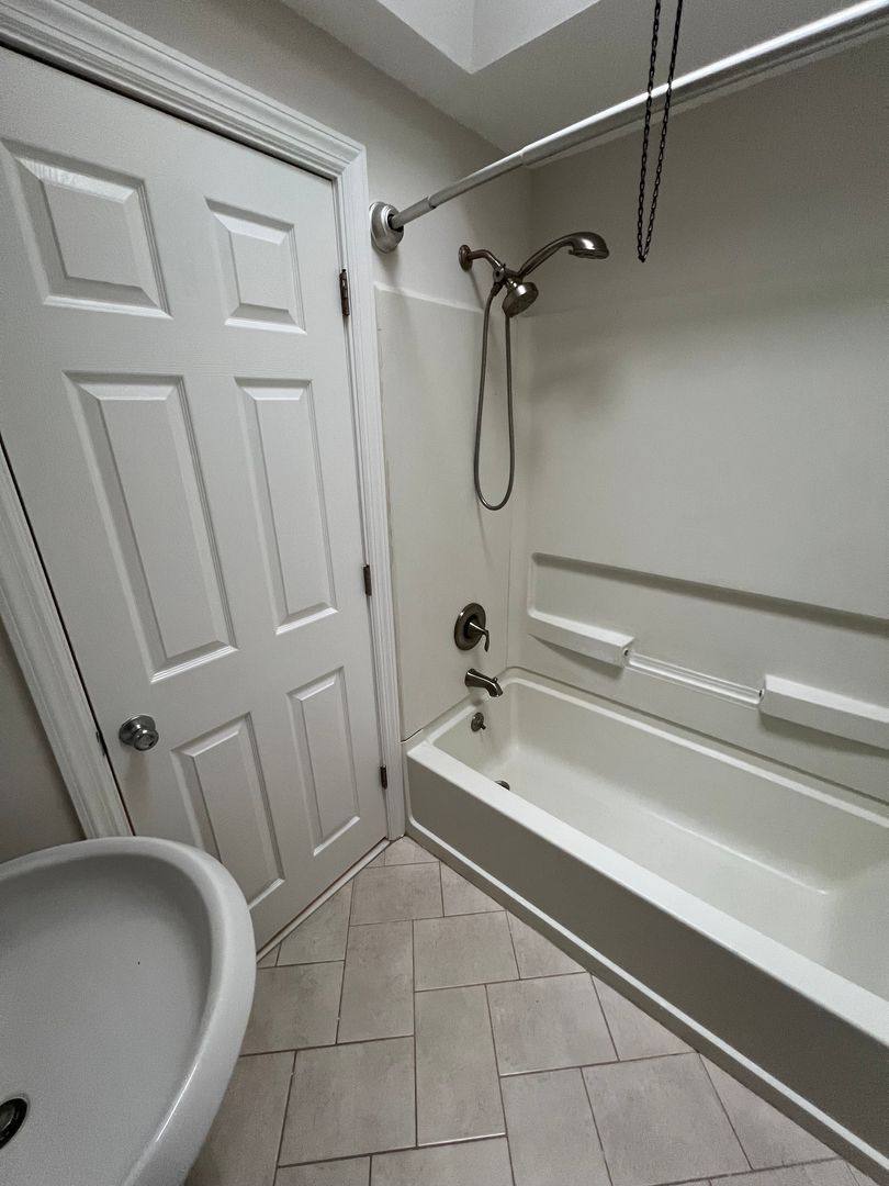 Townhouse for rent at 335 N Bishop Ave, Clifton Heights, PA 19018