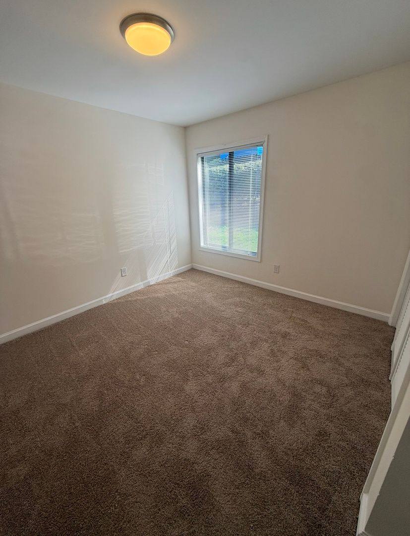 Condo for rent at 1512-B, Benjamin Parkway, Greensboro, NC 27408