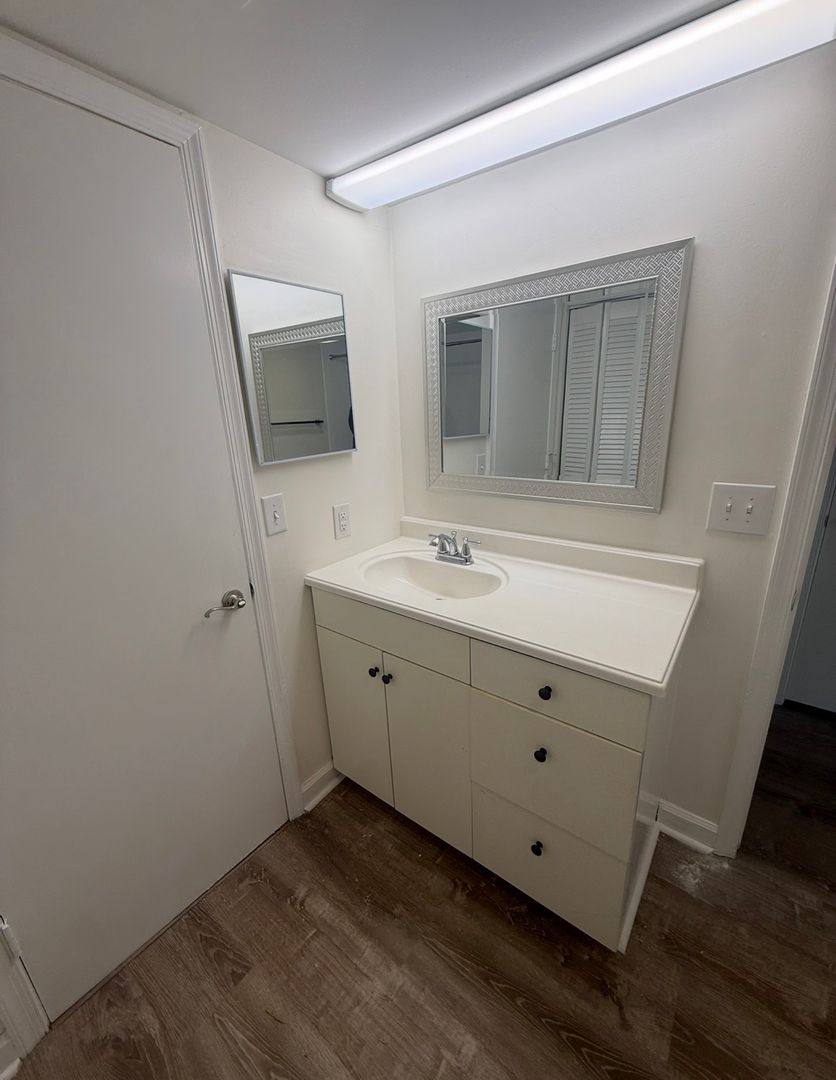 Condo for rent at 1512-B, Benjamin Parkway, Greensboro, NC 27408
