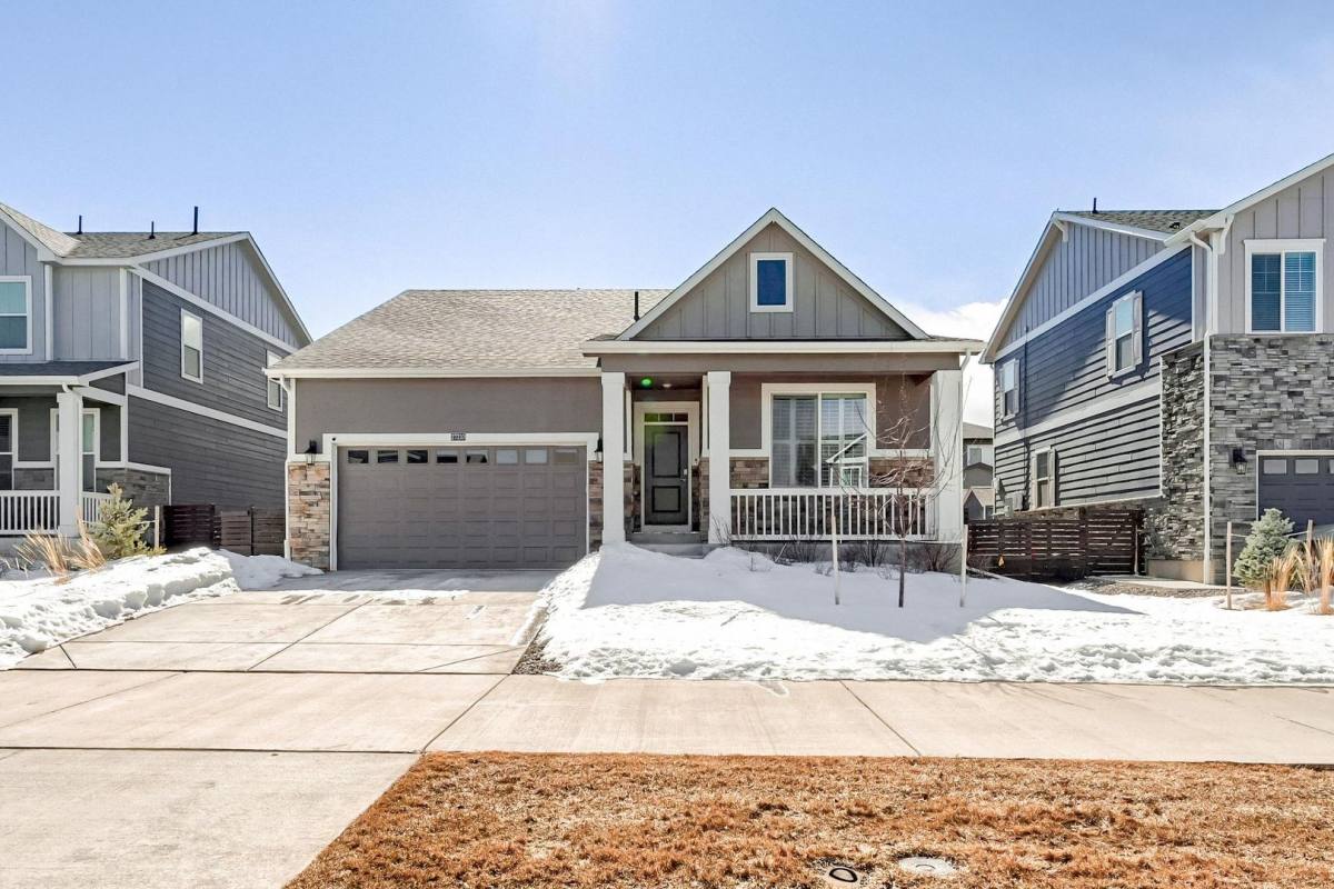 House for rent at 27210 E Maple Ave, Aurora, CO 80018