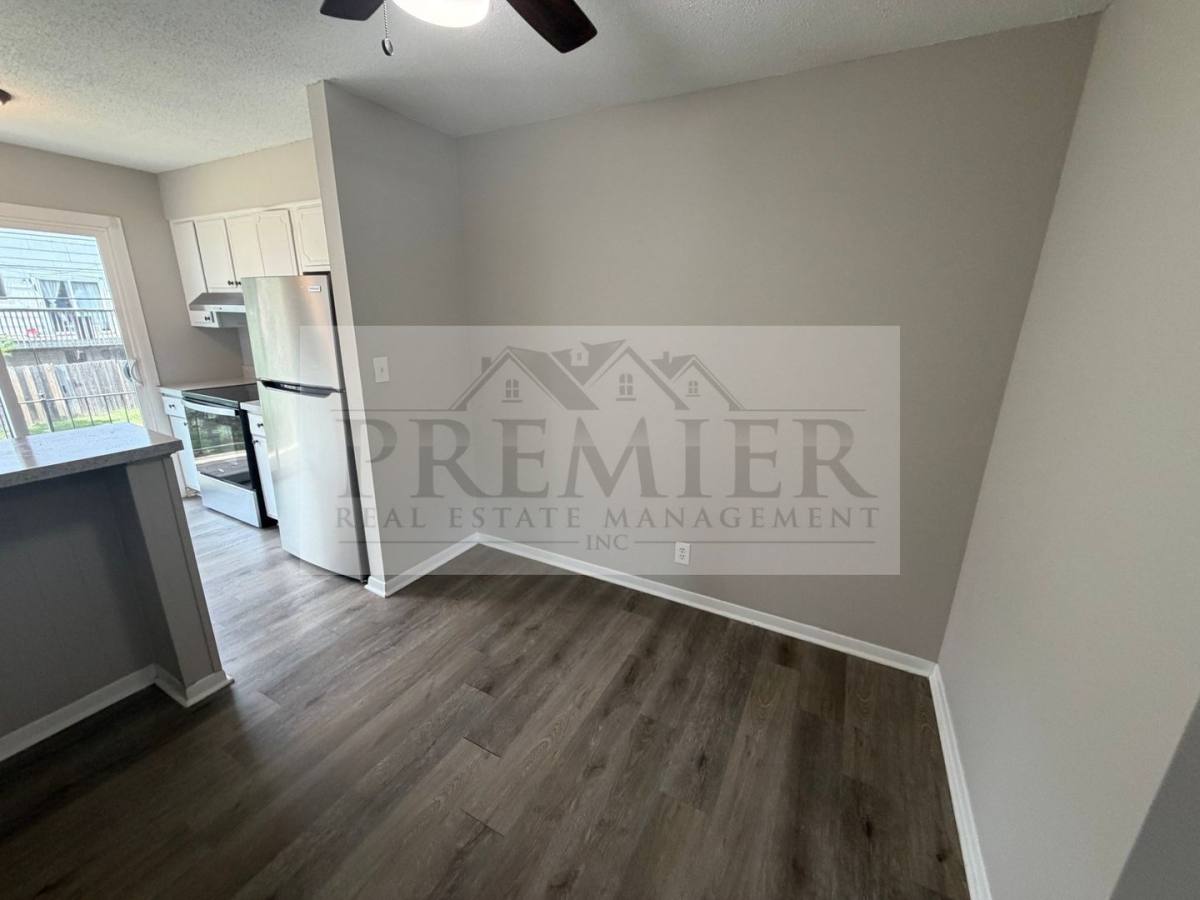Townhouse for rent at 9306 Reeder Ave #4, Overland Park, KS 66214