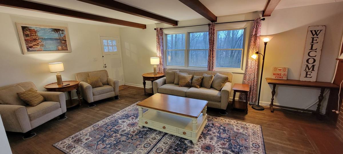 House for rent at 9 White Clay Dr, Newark, DE 19711