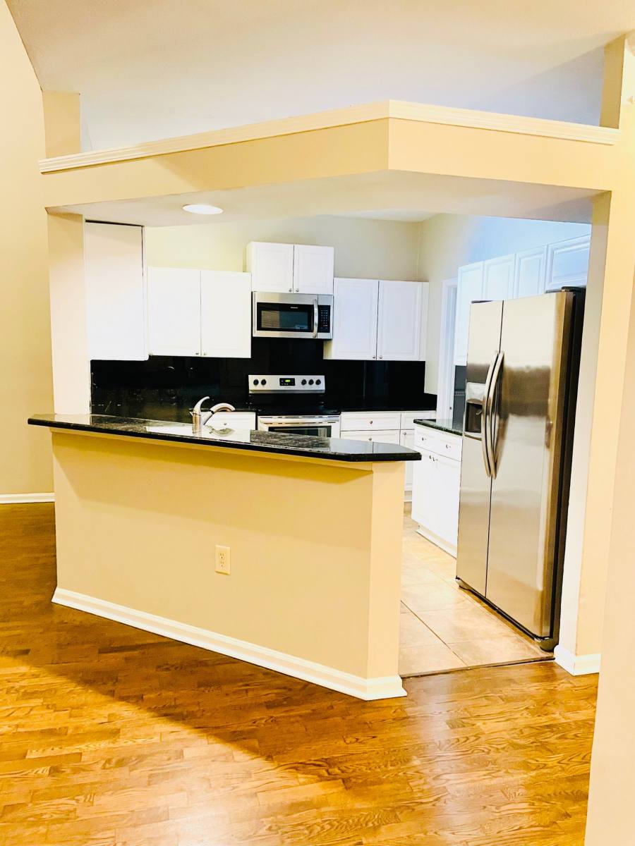 House for rent at 518 Sandringham Dr, Alpharetta, GA 30004