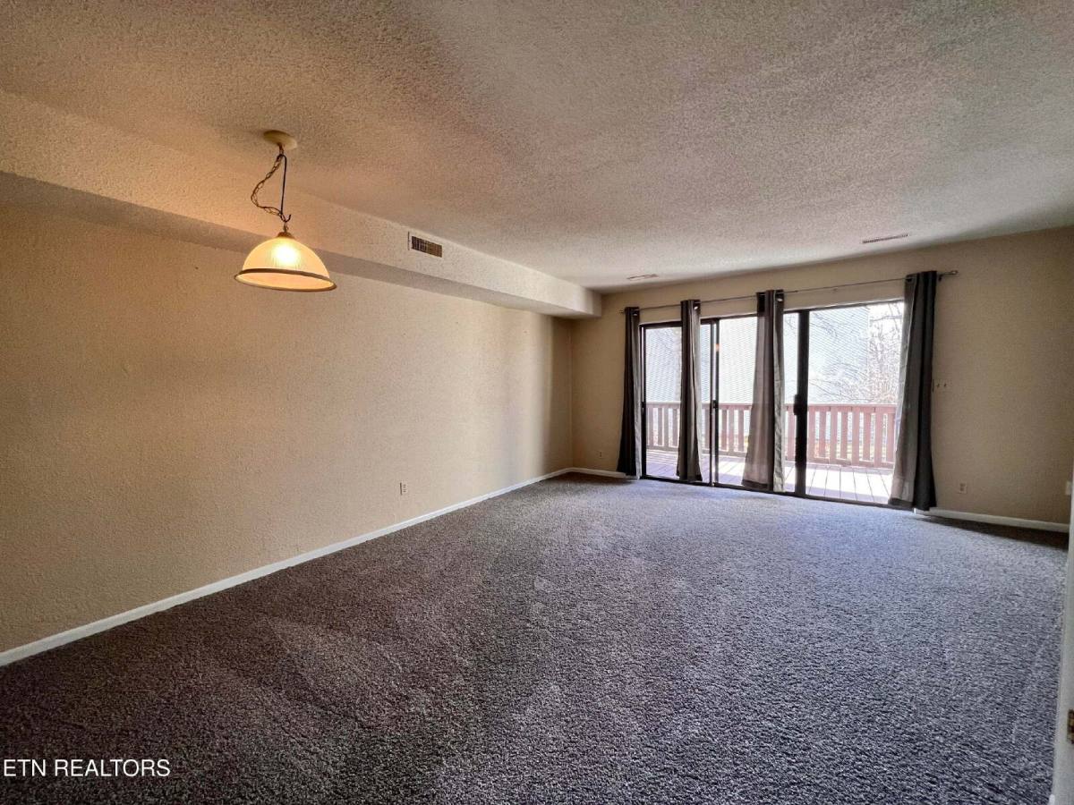 Condo for rent at 93 Wilshire Heights Dr, Crossville, TN 38558
