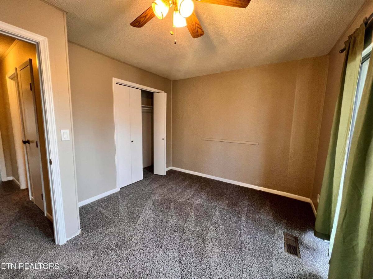 Condo for rent at 93 Wilshire Heights Dr, Crossville, TN 38558