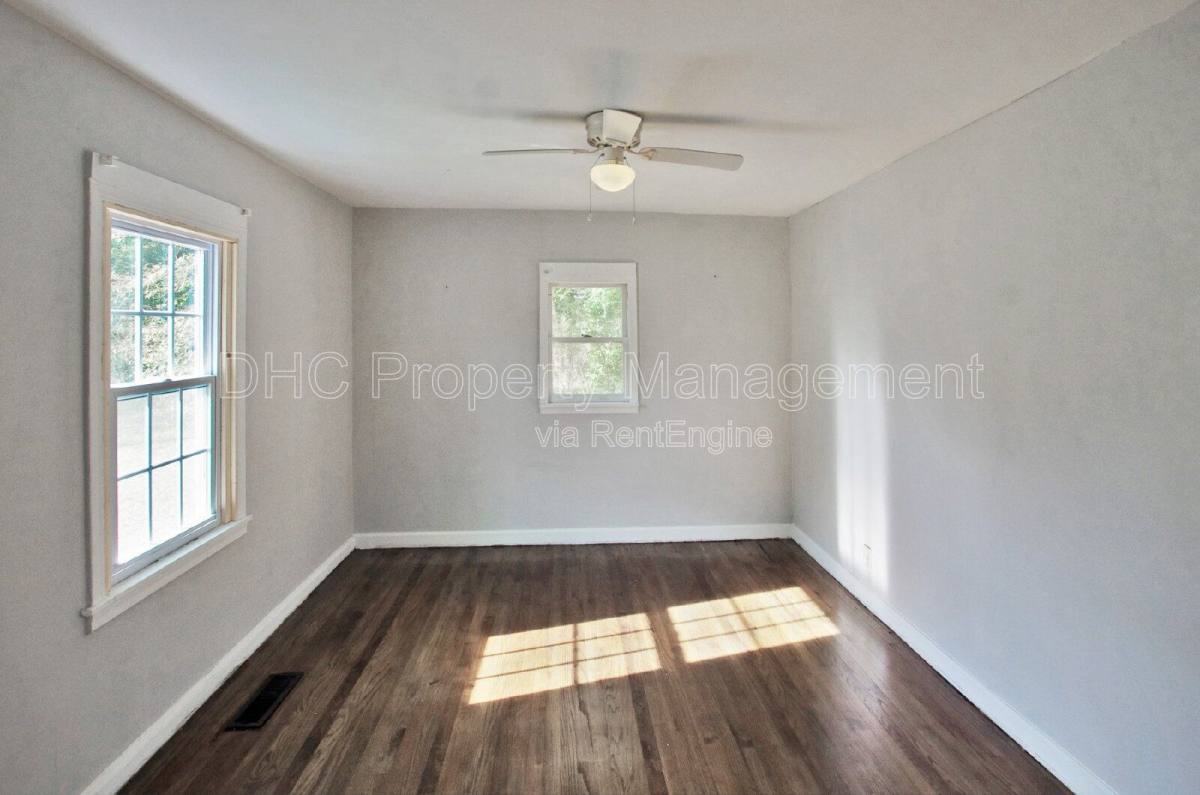 Apartment for rent at 1257 Lorenzo Dr SW #A, Atlanta, GA 30310