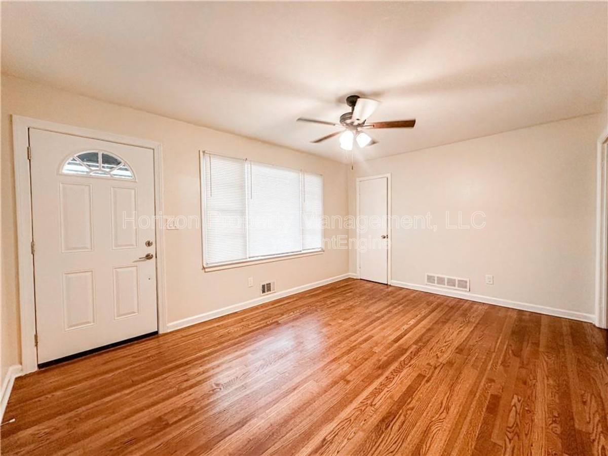 House for rent at 6057 Dodgen Rd SW, Mableton, GA 30126