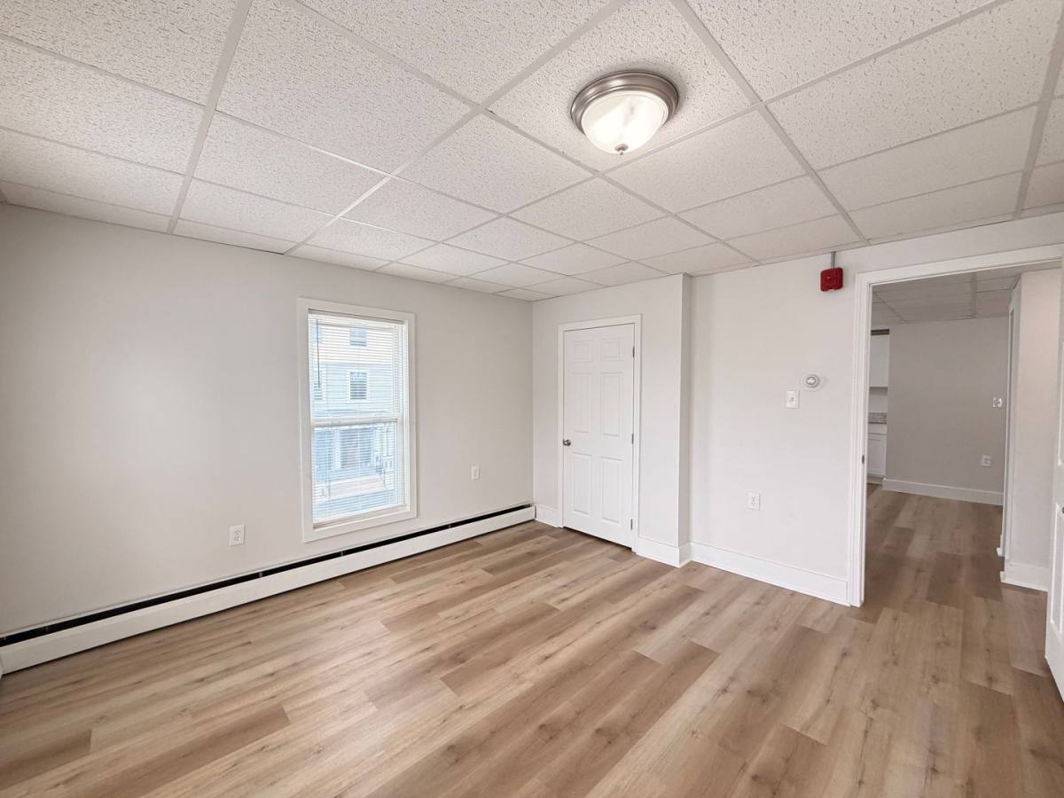 Apartment for rent at 659 Chestnut St #2, Manchester, NH 03104