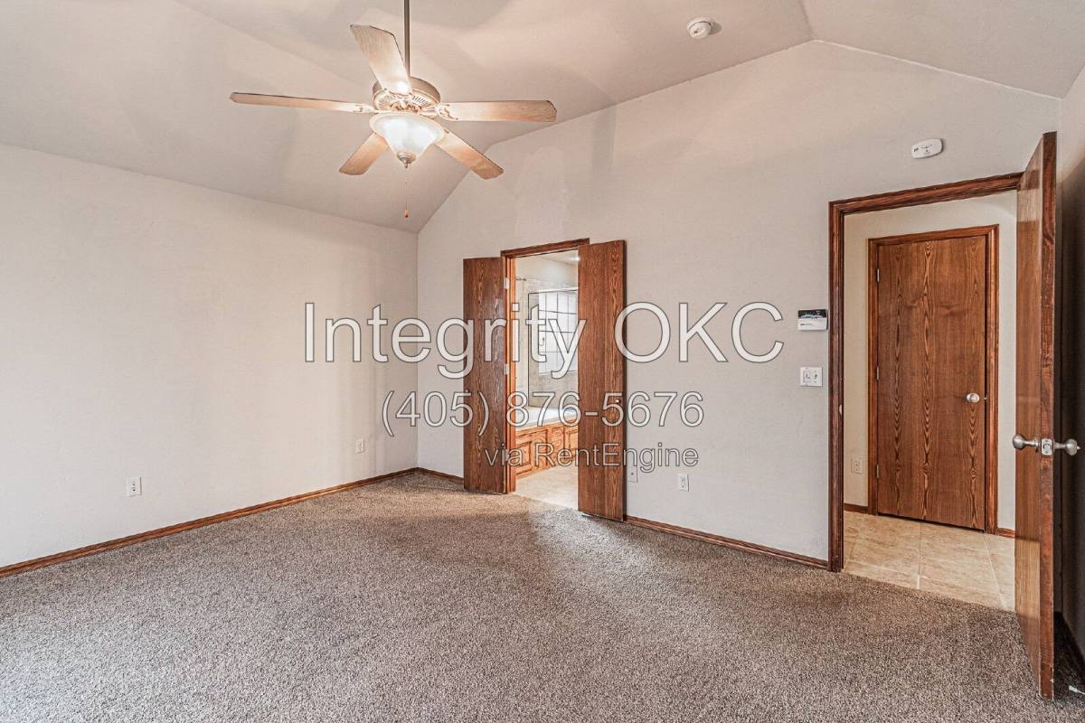 House for rent at 2621 Jefferson Dr, Oklahoma City, OK 73160