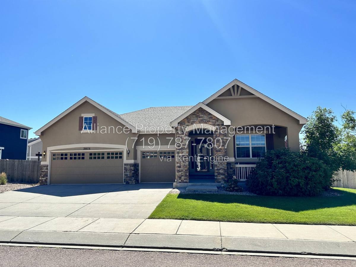 House for rent at 2075 Bobcat Valley Court, Monument, CO 80132
