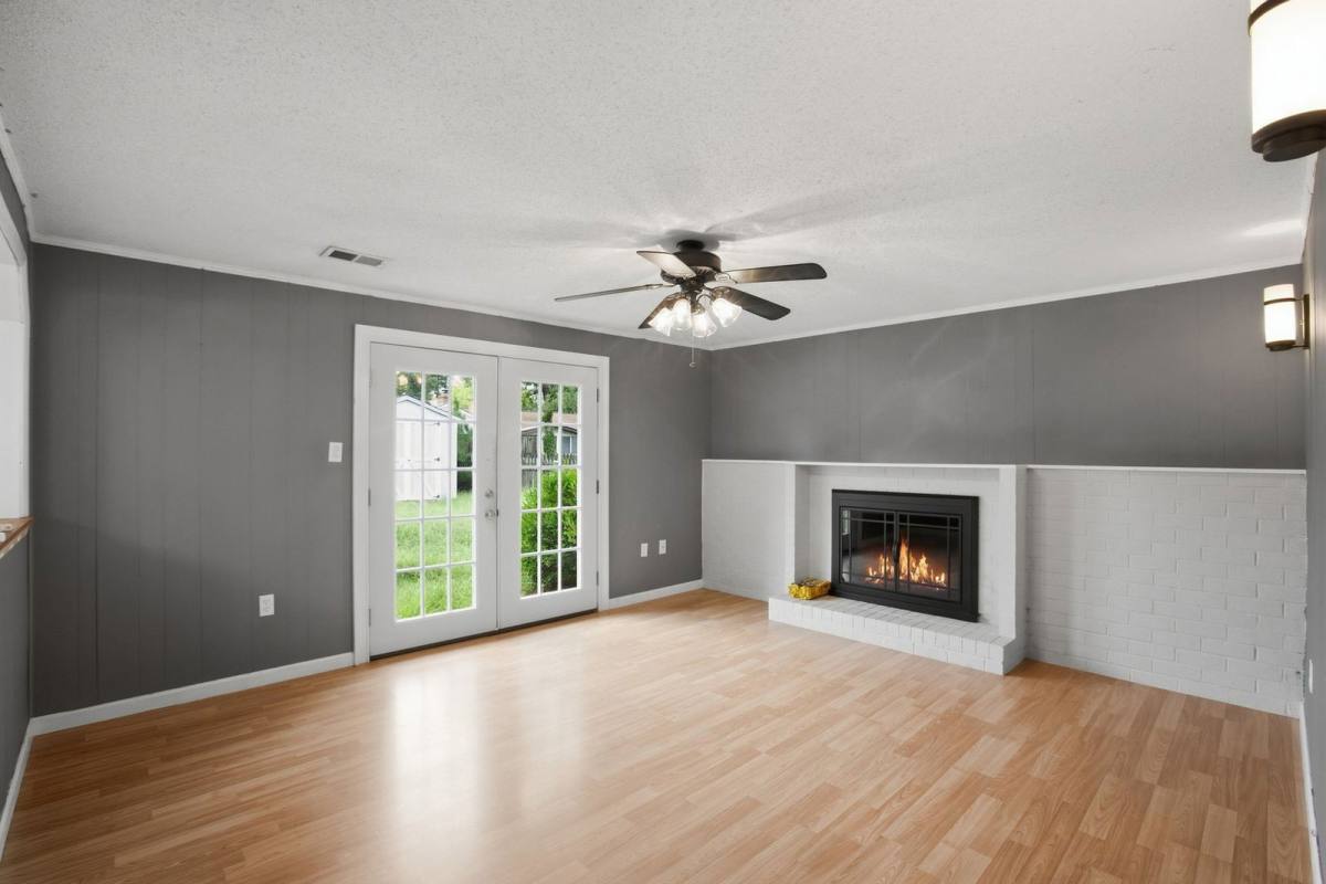 Apartment for rent at 5030 Nicholas Rd, Waldorf, MD 20601