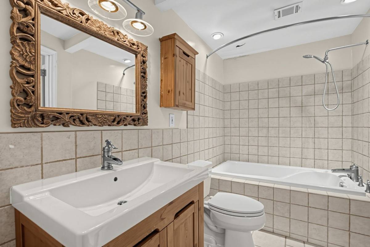 Apartment for rent at 5030 Nicholas Rd, Waldorf, MD 20601