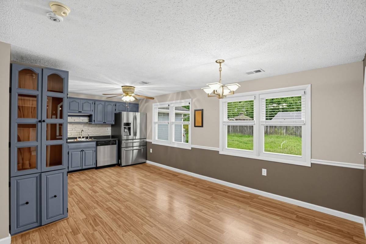 Apartment for rent at 5030 Nicholas Rd, Waldorf, MD 20601
