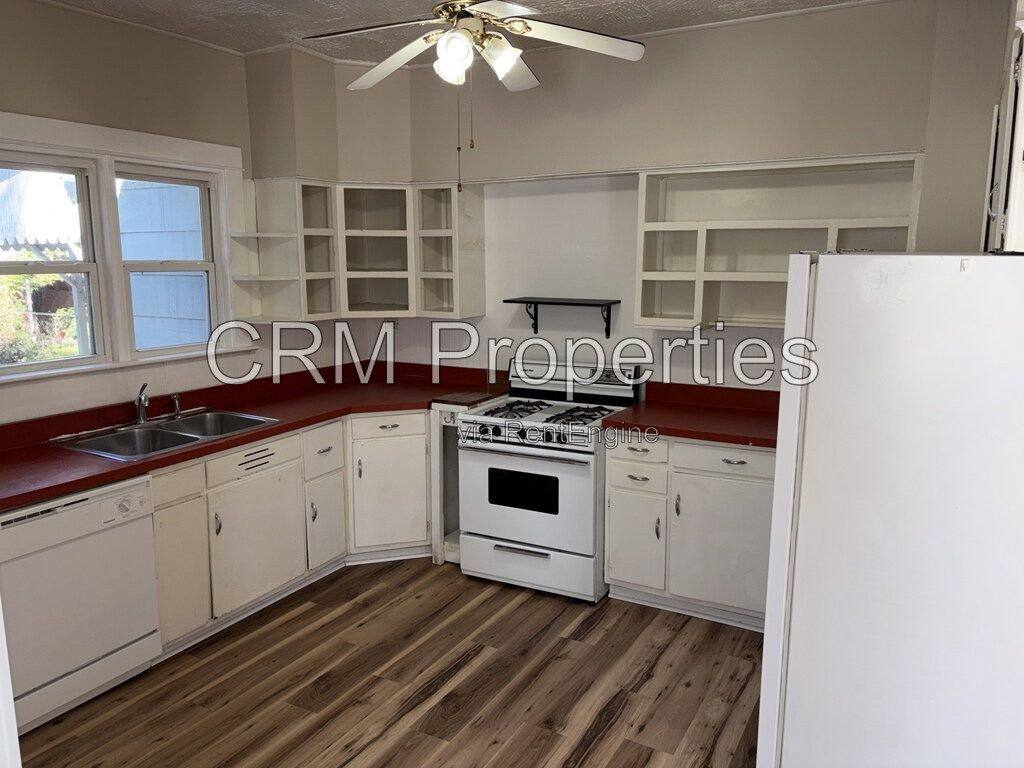 House for rent at 1005 N Indiana Ave, Kokomo, IN 46901