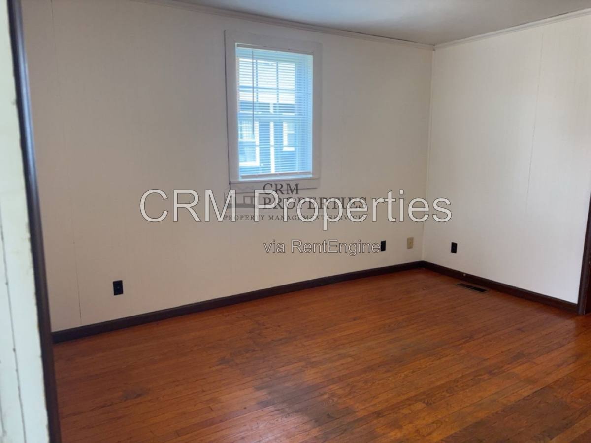 Apartment for rent at 1107 W Walnut St #1, Kokomo, IN 46901