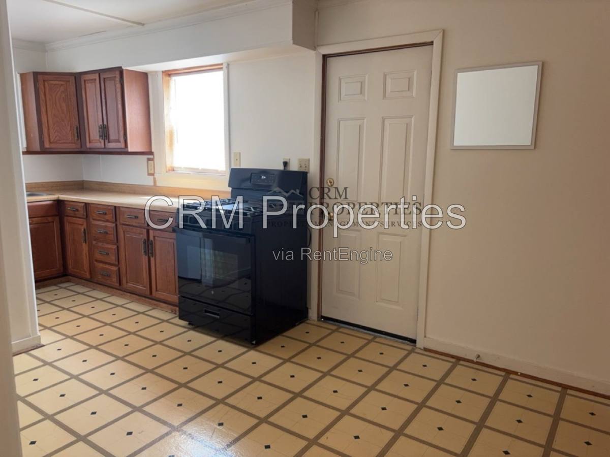 Apartment for rent at 1107 W Walnut St #1, Kokomo, IN 46901