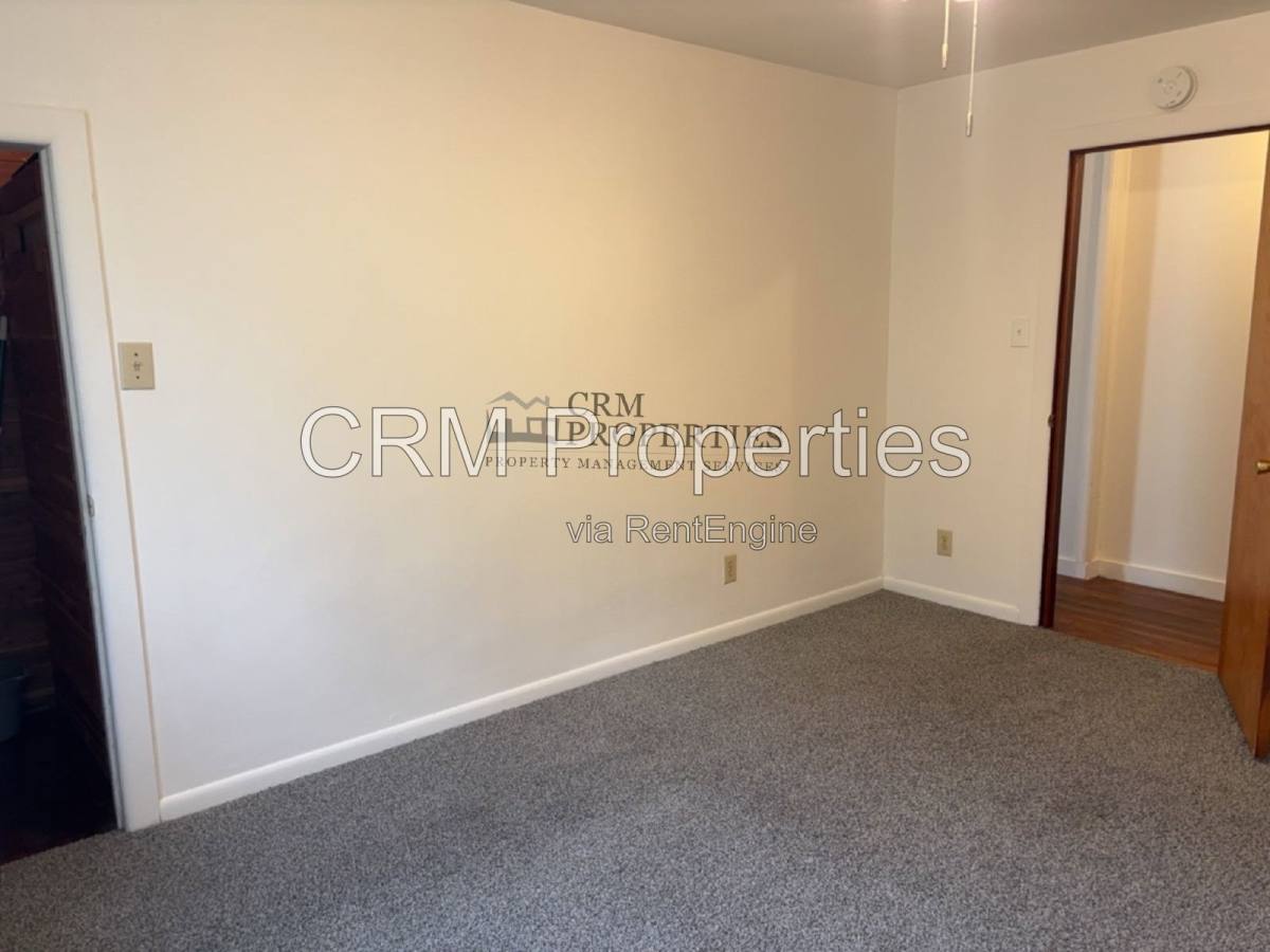 Apartment for rent at 1107 W Walnut St #1, Kokomo, IN 46901
