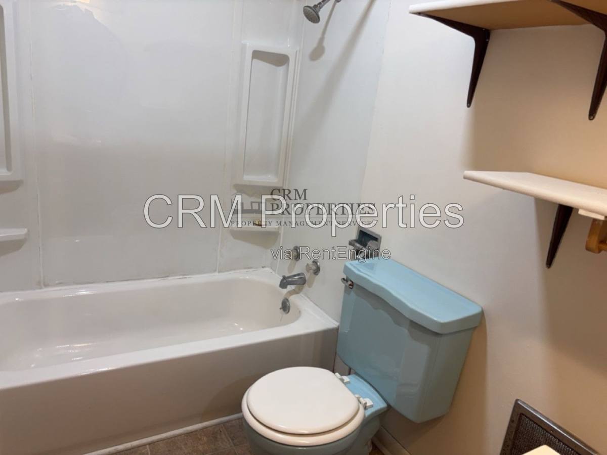 Apartment for rent at 1107 W Walnut St #1, Kokomo, IN 46901
