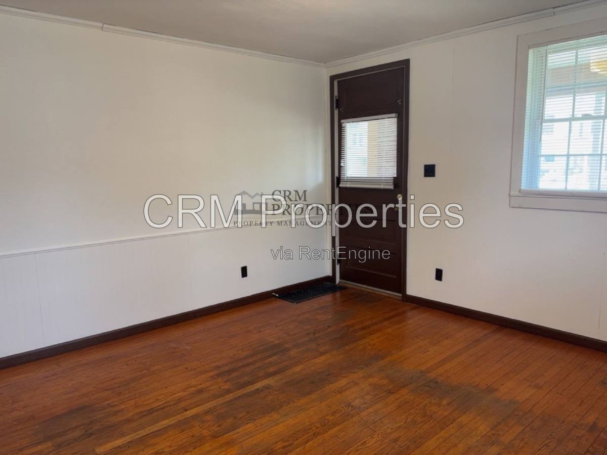 Apartment for rent at 1107 W Walnut St #1, Kokomo, IN 46901