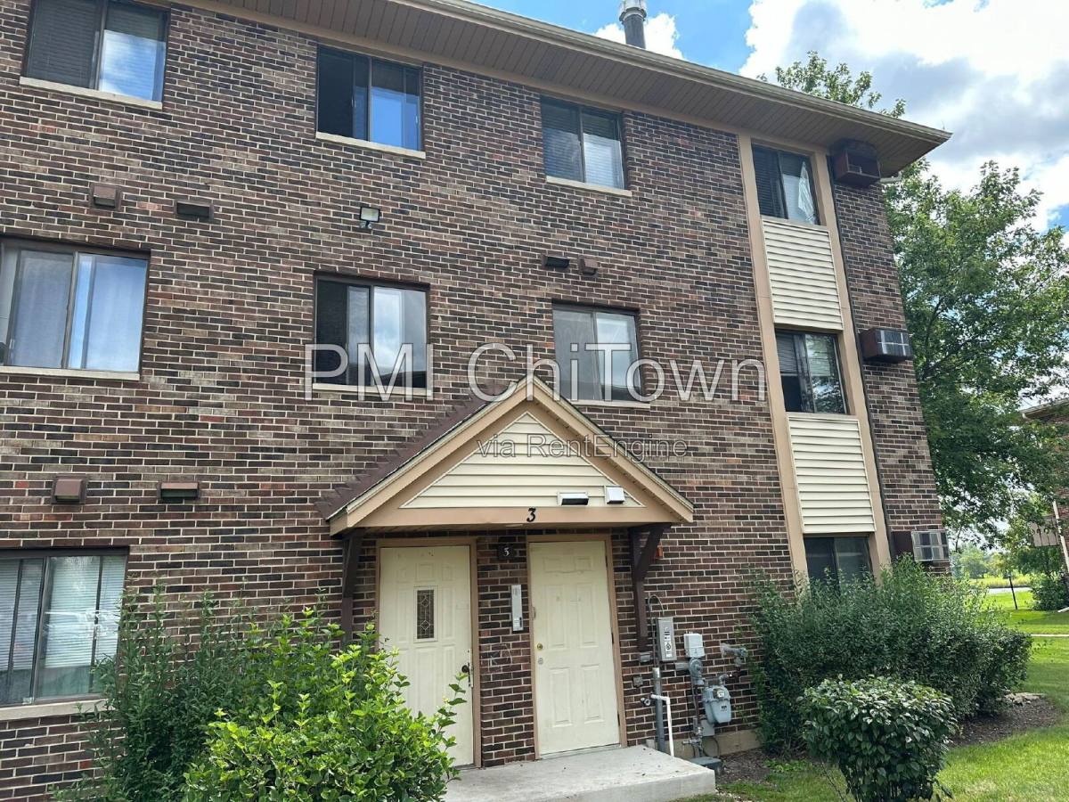 Condo for rent at 3 Echo Court #5, Vernon Hills, IL 60061