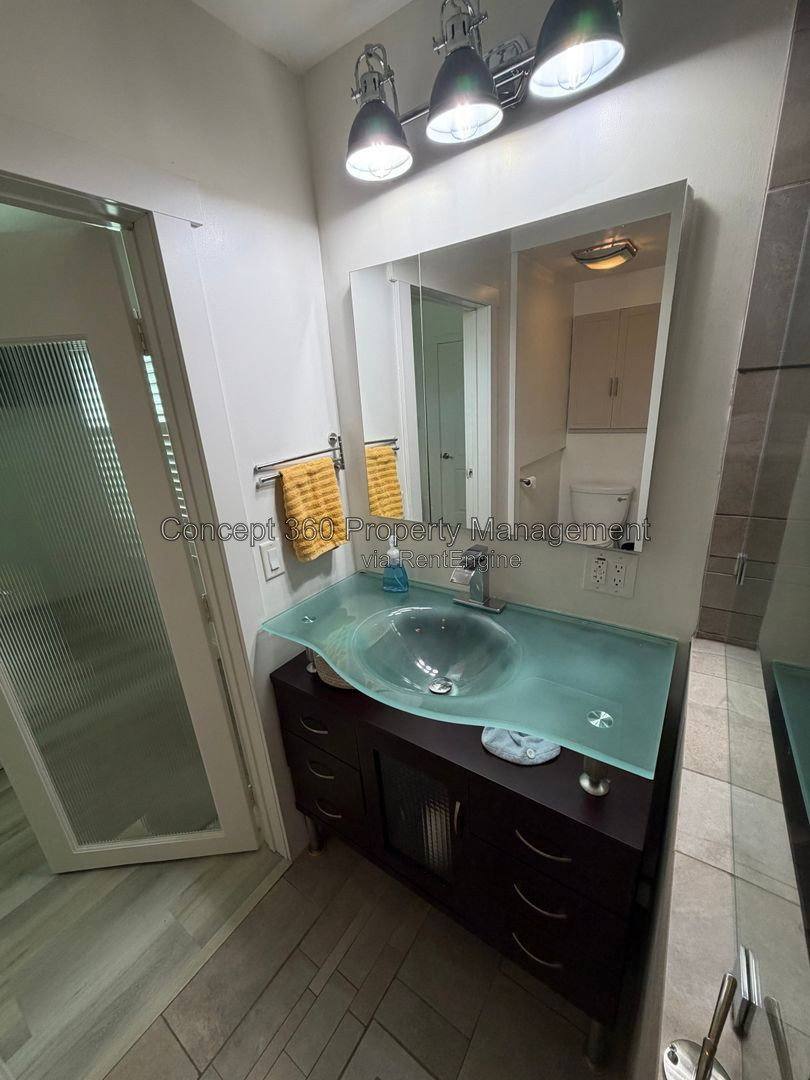 House for rent at 7129 E Peabody St, Long Beach, CA 90808