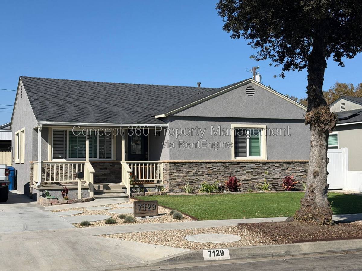 House for rent at 7129 E Peabody St, Long Beach, CA 90808