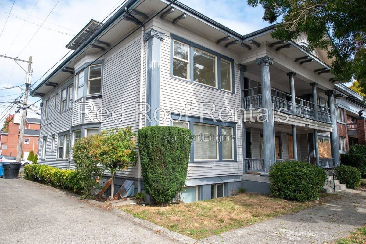 Apartment for rent at 1305 6th Ave #D, Tacoma, WA 98405