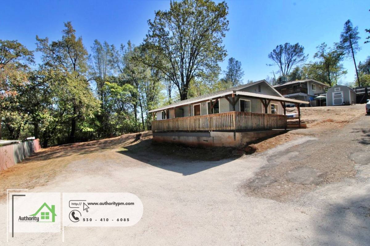 House for rent at 4071 Vallecito St, Shasta Lake, CA 96019