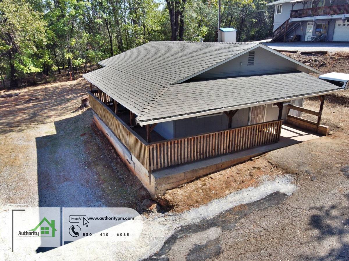 House for rent at 4071 Vallecito St, Shasta Lake, CA 96019