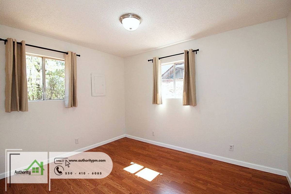 House for rent at 4071 Vallecito St, Shasta Lake, CA 96019