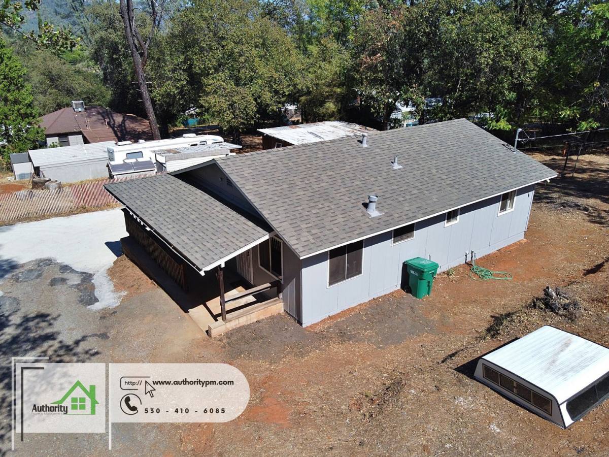 House for rent at 4071 Vallecito St, Shasta Lake, CA 96019