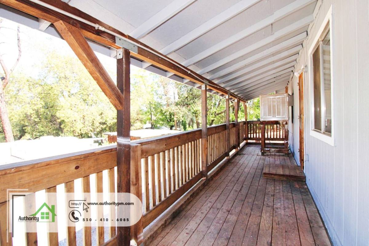 House for rent at 4071 Vallecito St, Shasta Lake, CA 96019