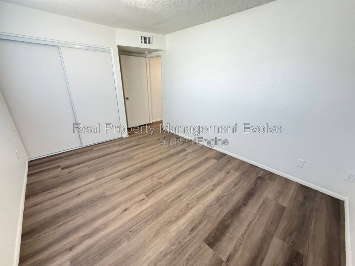House for rent at 2518 N 58th Dr, Phoenix, AZ 85035