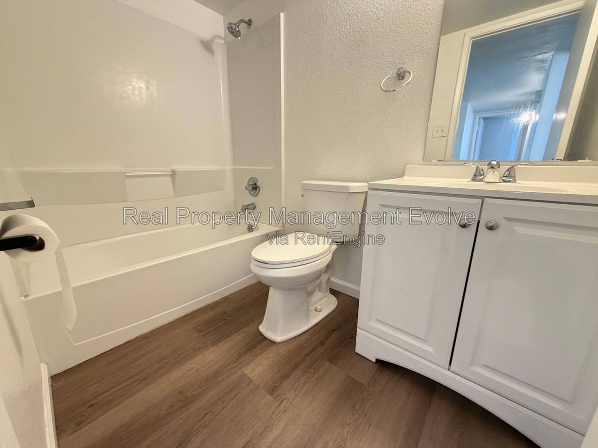 House for rent at 2518 N 58th Dr, Phoenix, AZ 85035