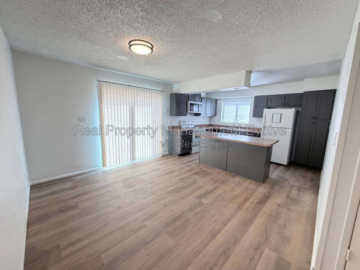 House for rent at 2518 N 58th Dr, Phoenix, AZ 85035