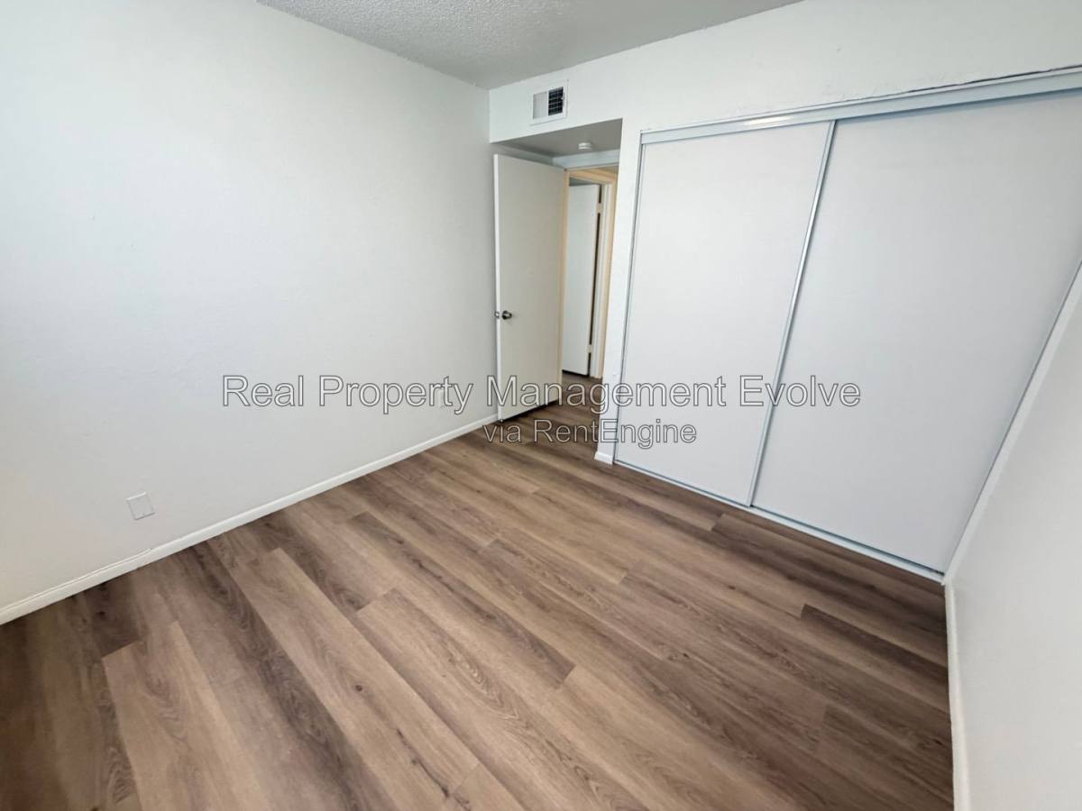 House for rent at 2518 N 58th Dr, Phoenix, AZ 85035