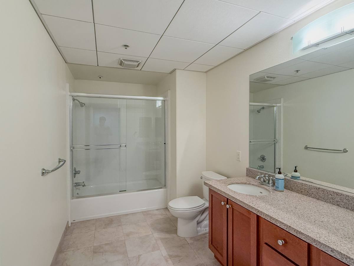 Apartment for rent at 423 7th St #402, Oakland, CA 94607