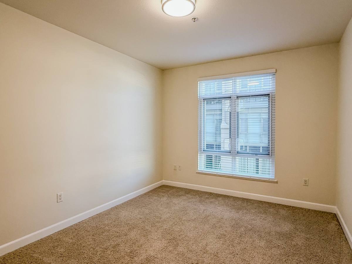 Apartment for rent at 423 7th St #402, Oakland, CA 94607