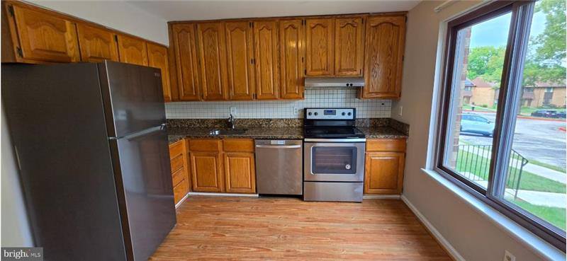 Townhouse for rent at 5870 Chipwood Court #8-01, Elkridge, MD 21075