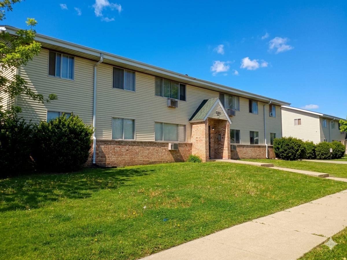 Apartment for rent at 4023-4209 50th St, Kenosha, WI 53144